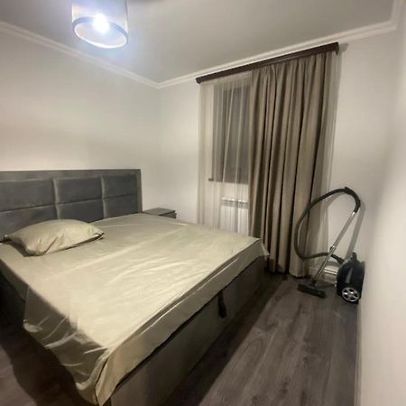 2 Cosy Apartment In Townhouse Near Airport Evn Geghanist  Extérieur photo